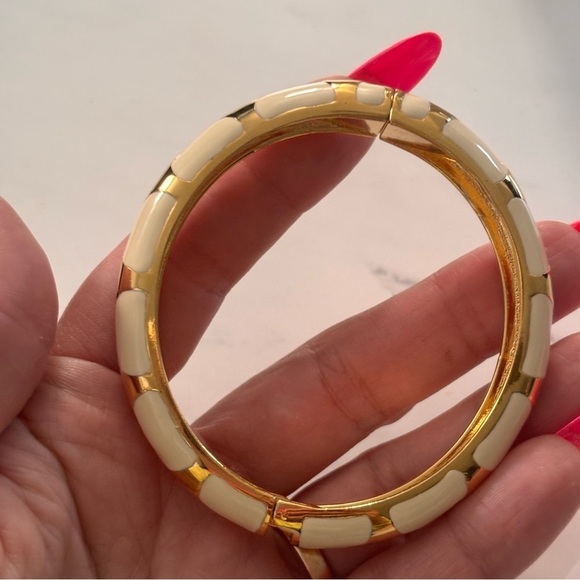 Premier Designs gold tone enamel clamper bracelet - Picture 5 of 7